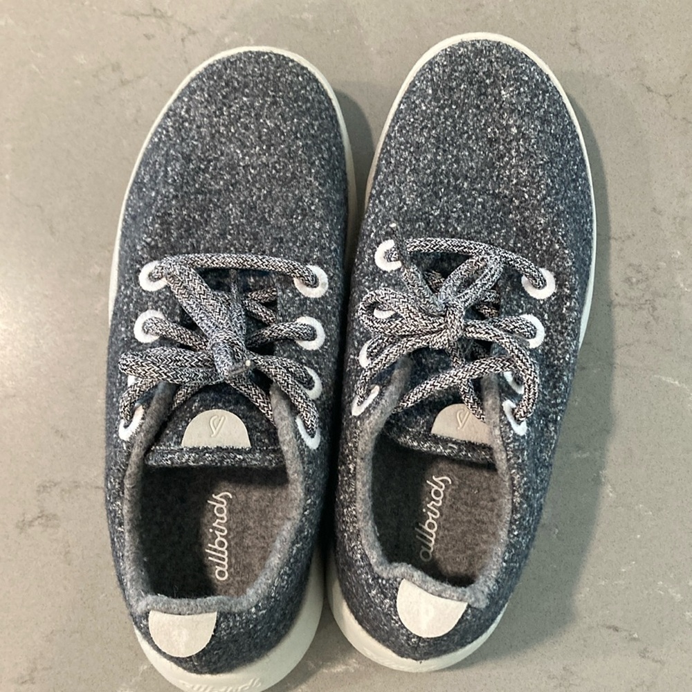 Women’s size 7 Allbirds Wool Runners